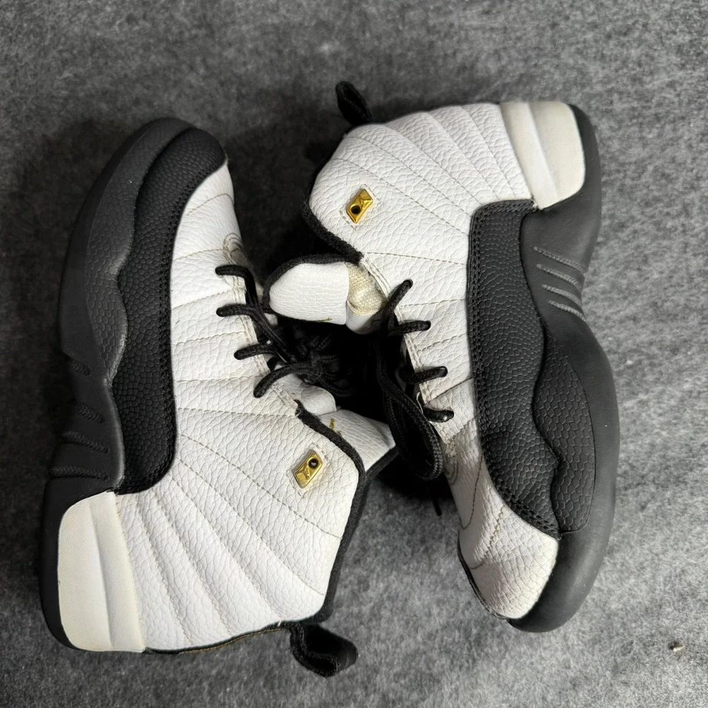 Jordan 12 Retro Royalty Taxi White Black Gold 151186-170‎ Boys Size 1Y